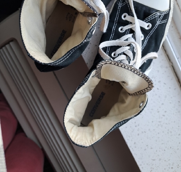 Converse Black Sneakers High-Top Canvas with White Laces - Picture 10 of 10